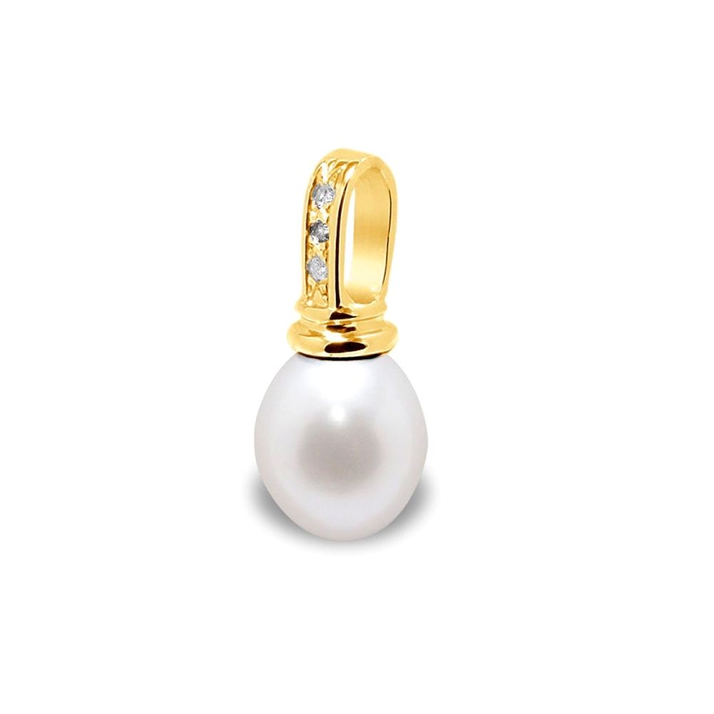 White Freshwater Pearl, Diamonds Pendant and Yellow Gold 375/1000