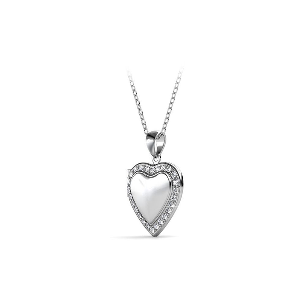 Heart Medallion Pendant with White Crystal from Swarovski Magnificent Heart Medallion, set with 26 white Swarovski Elements crystals. Frame: Rhodium plated Dimension: 1.4 x 1.2 cm Chain included 40 cm / 16 inch