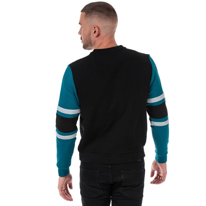 Mens Lacoste Sport Striped Sleeves Fleece Sweatshirt  Black. <BR><BR>- Brushed cotton blend fleece.<BR>-Ribbed crew neck with reinforcement.<BR>- Contrast sleeves with striped panels.<BR>- Ribbed finishes.<BR>- Green crocodile transfer on chest. <BR>- Measurement from shoulder to hem: 29“approximately. <BR>- Main fabric; cotton 83%  polyester 17%. Machine washable.<BR>- Ref: SH8654001WL