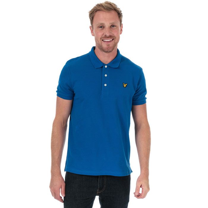 Mens Lyle And Scott Plain Polo Shirt in lake blue.<BR><BR>- Ribbed polo collar.<BR>- Three button placket.<BR>- Short sleeves with ribbed cuffs.<BR>- Even vented hem.<BR>- Embroidered eagle logo at left chest.<BR>- Woven herringbone back neck tape.<BR>- Regular fit.<BR>- 100% Cotton piqué.  Machine washable.<BR>- Ref: SP400VTRY22