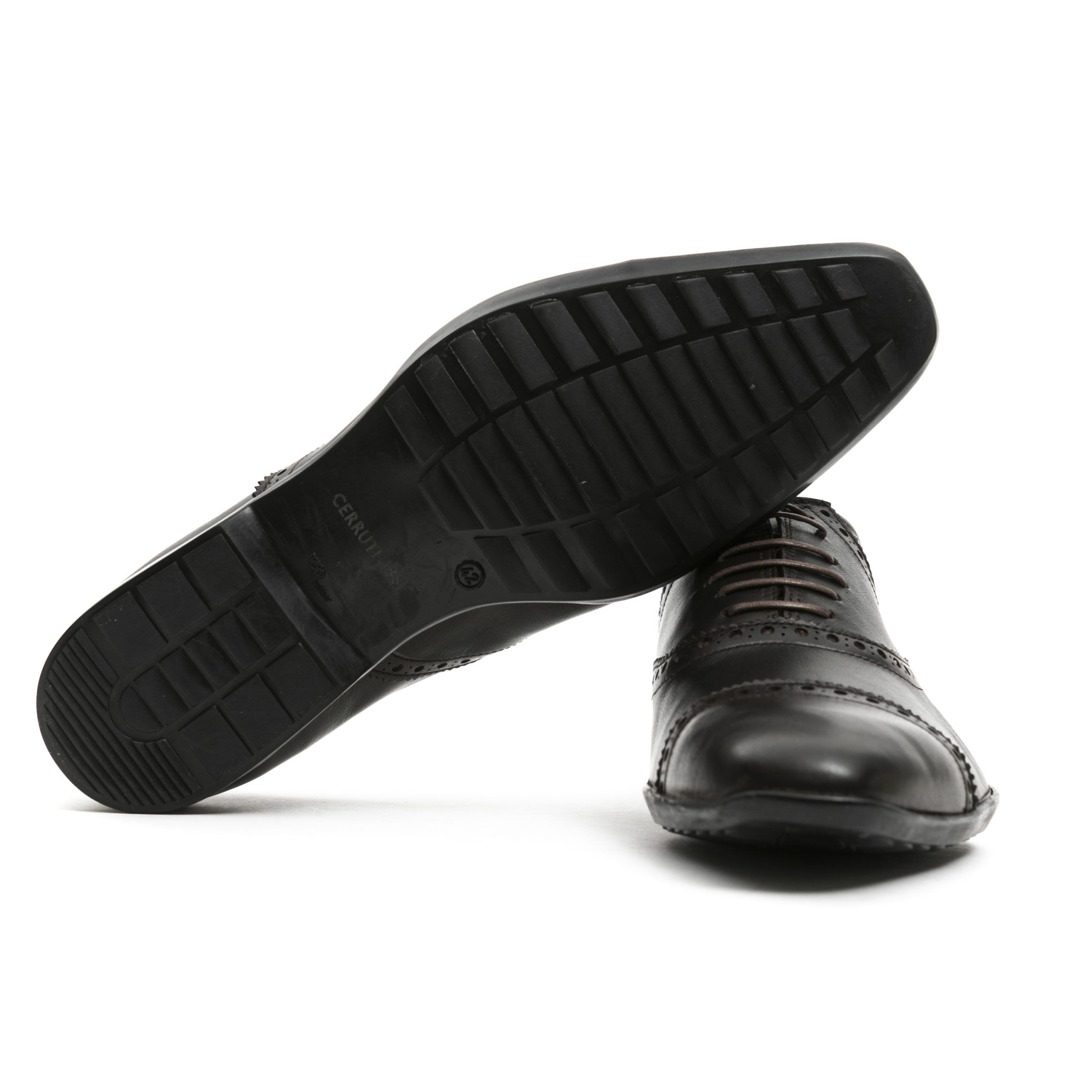 <p>Men’s Claccis Shoes. British Model. Rubber Sole.</p>