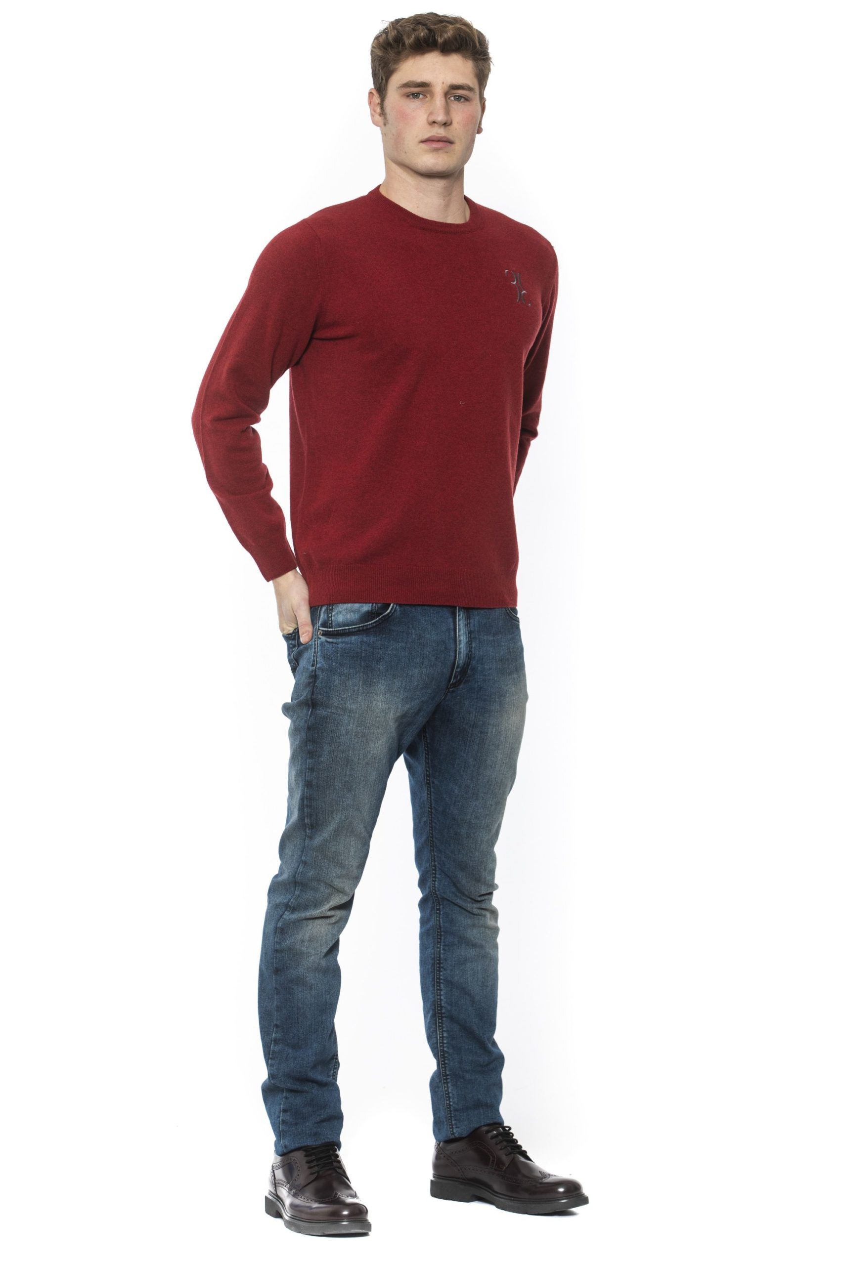 <p>Men’s Wool Crewneck Sweater. Logo Embroidered On The Chest In Contrasting Color.</p>