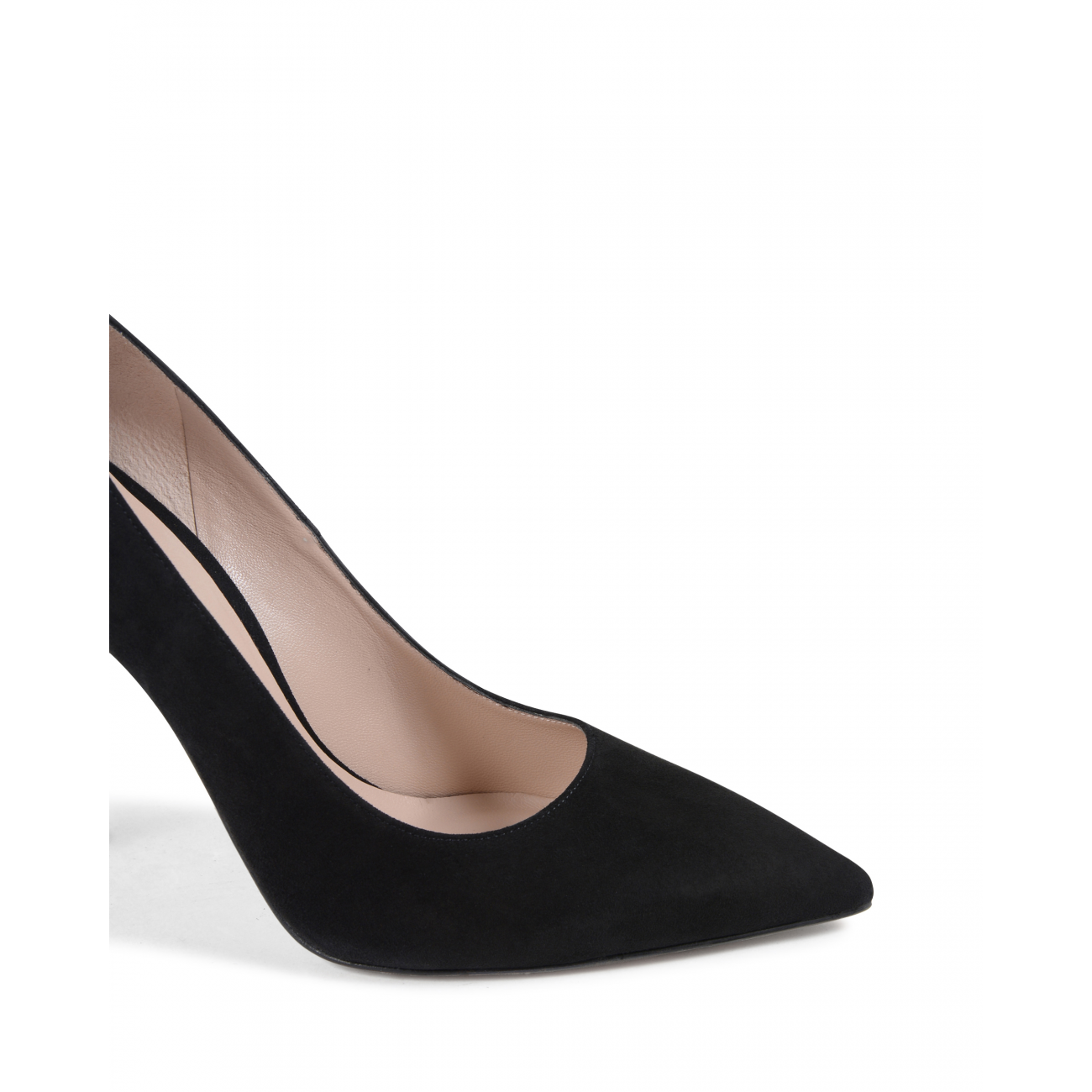 leigh pump stuart weitzman