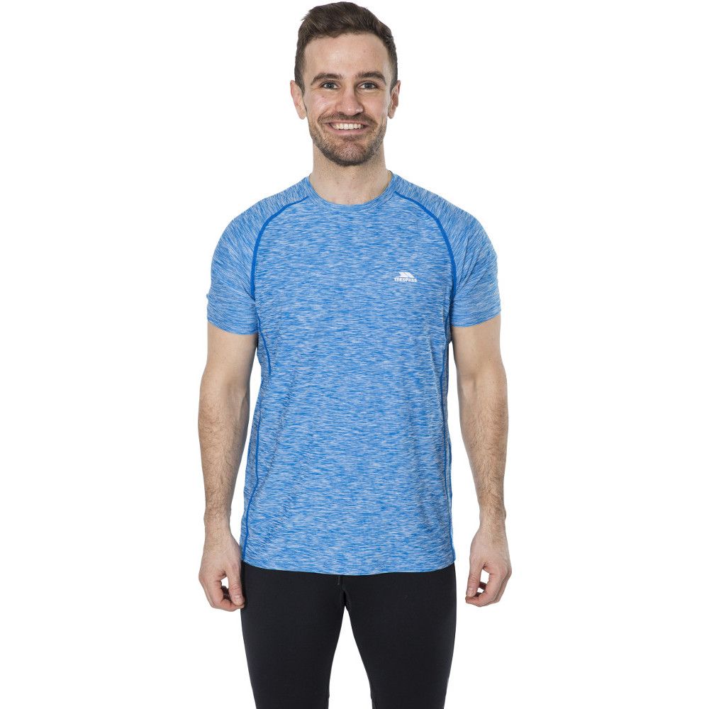 Mens' GAFFNEY is a sports t-shirt by Trespass. The quick drying fabric wicks moisture away from your body so you stay cool and dry during your workout and thanks to the short sleeves and round neck GAFFNEY will always be a comfortable fit. The reflective prints also keep you safe during outdoor activities.