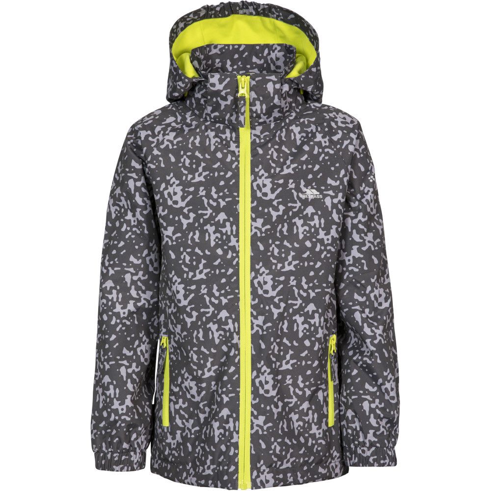Our Sweeper will prepare you for any day. A lightweight waterproof with an ultra-cool print design and contrasting colour zips, this jacket will keep the rain at bay and brighten up the darkest of days. With a reflective back, you’ll always be at the forefront.