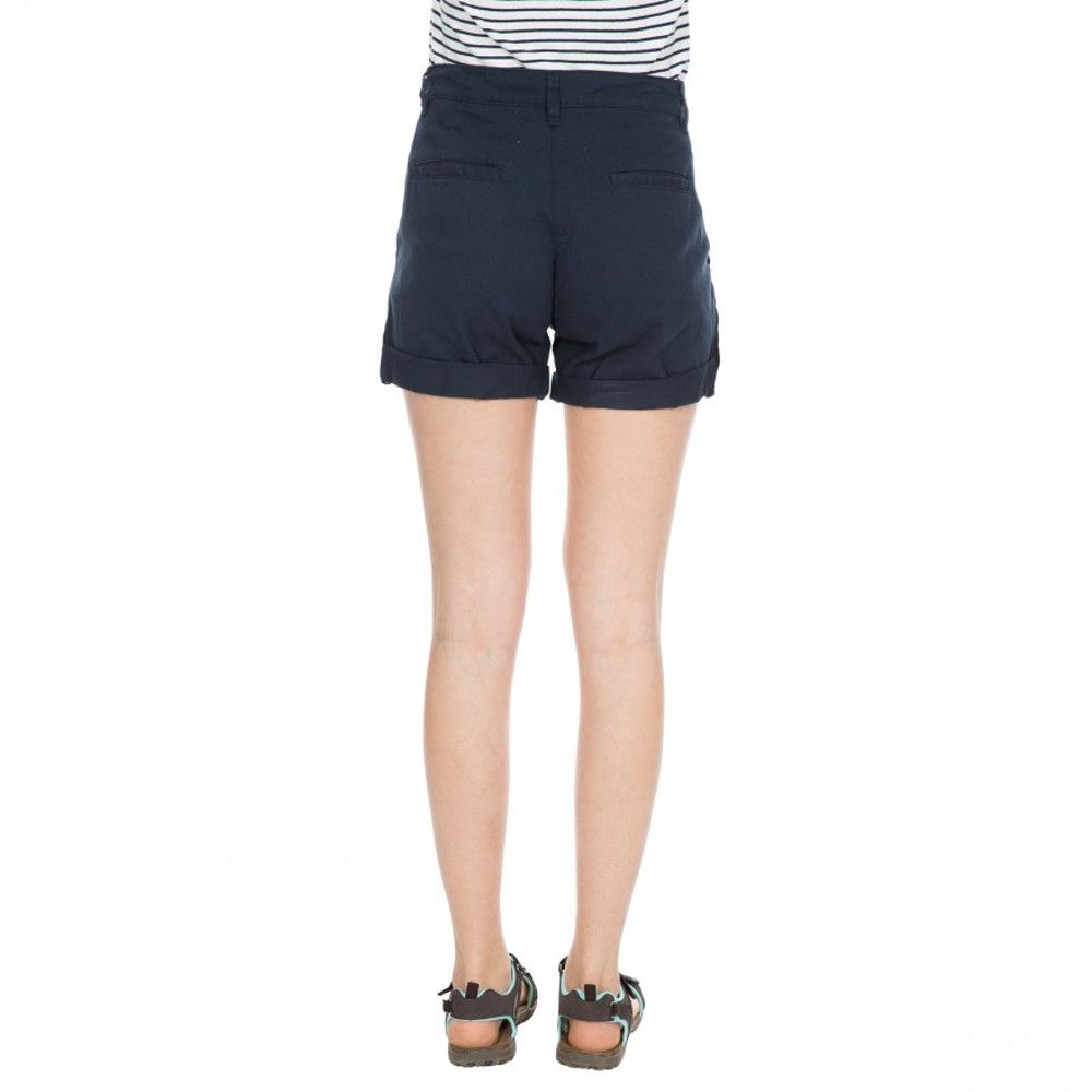 The Rectify women’s short length summer shorts are made from a woven, 100% cotton fabric that is lightweight and sits comfortably against the skin, even in the heat. Breathable as well, to regulate and minimise sweat build-up, these shorts are an ideal choice for the summer months. Plus you can wear them with a belt for a secure fit around the waist. Team up with a t-shirt and canvas trainers for a classic summer look.