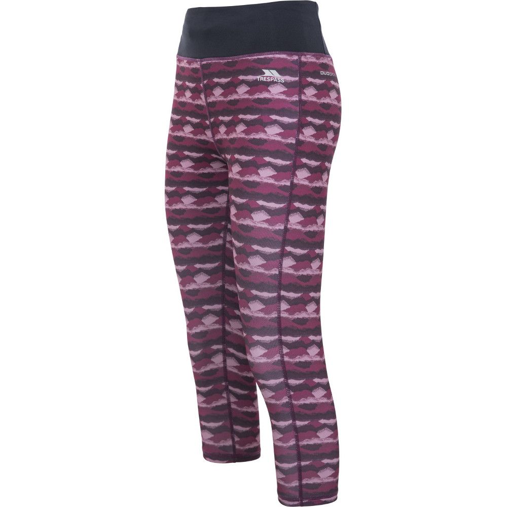 The Harper women's sports leggings are expertly crafted from a stretch fabric in a three-quarter length design. They feature a high-rise waistband with drawstring adjuster, a rear zip pocket, sweat-wicking and Quickdry fabric technologies and are decorated with reflective logos and an all-over print pattern. 'Harper' is an English name meaning 'harp player'. We can see why - these Harper running leggings are music to our eyes!