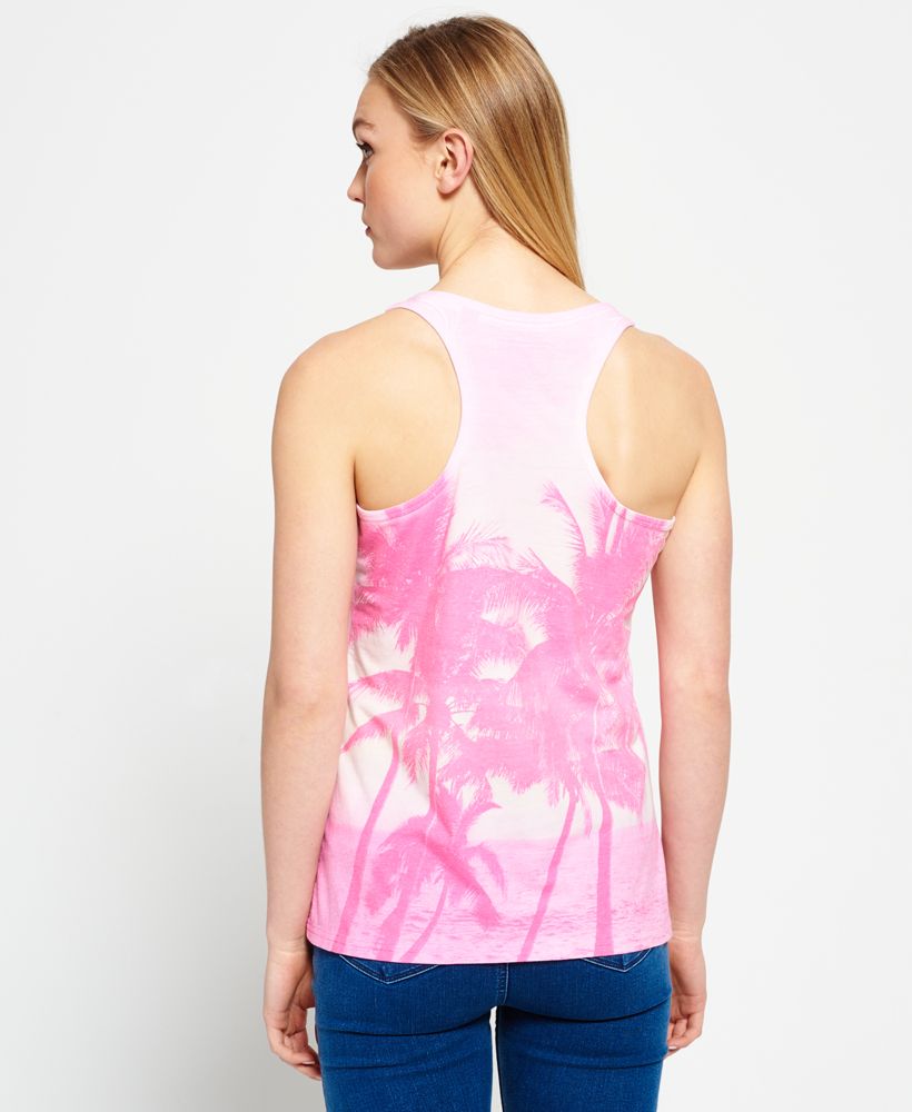 Superdry women's Beach Club Photographic vest. This Beach Club vest is perfect for a bikini throw over on those sandy beach days. Finished with crackle effect branding this patterned vest is a holiday must have.