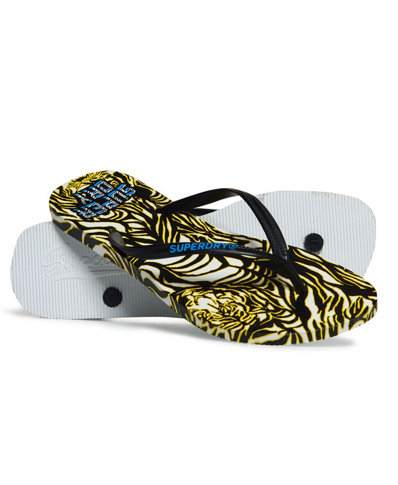 Superdry women’s Super Sleek flip flops. Perfect for the summer, featuring a Superdry logo on the strap, an all over print design and a Superdry logo on the outsole.S - UK 3-4, EU 36-37, US 5-6M - UK 5-6, EU 38-39, US 7-8L - UK 7-8, EU 40-41, US 9-10