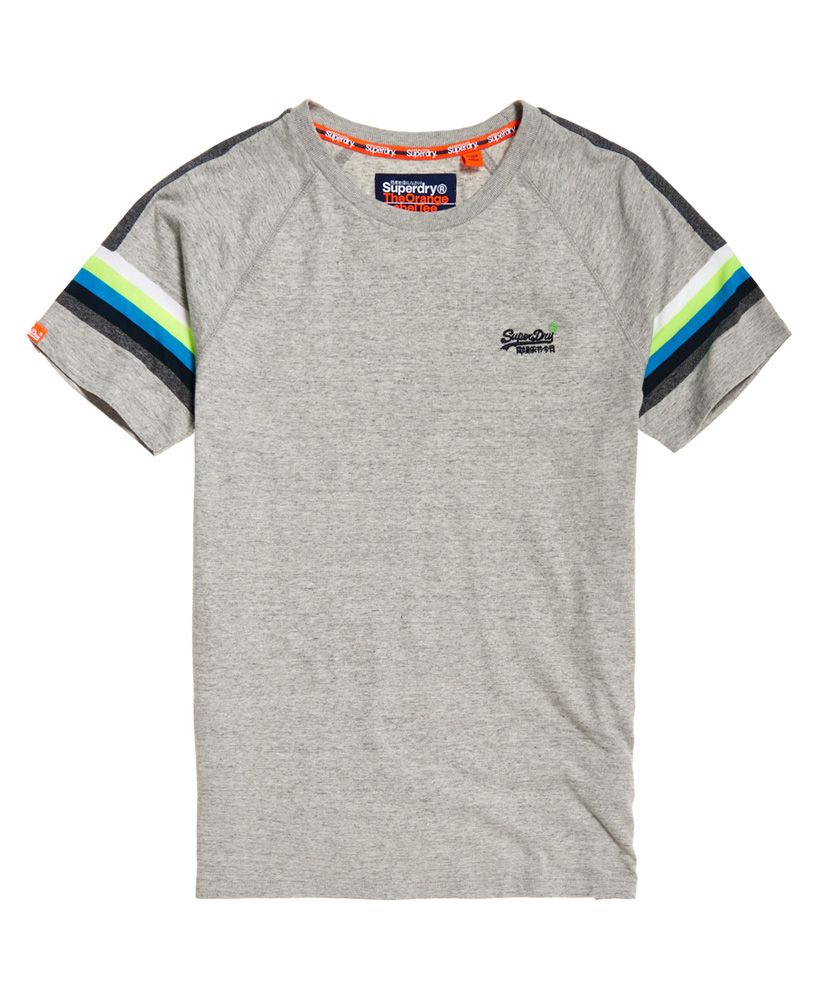 Superdry men's Engineered stripe t-shirt from the Orange Label range. This short sleeved t-shirt features a crew neckline, a striped design on the sleeves and an embroidered Superdry logo on the chest. Finished with a Superdry logo tab on one sleeve.