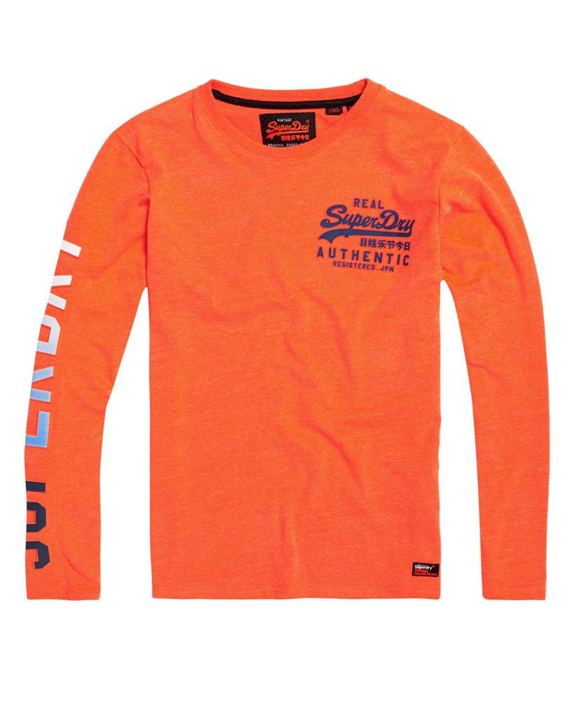 Superdry men's Vintage Logo authentic fade long sleeve t-shirt. Up your t-shirt game this season with this long sleeve t-shirt, featuring a classic crew neck and textured logo graphic on the chest. Completed with textured logo detailing down one sleeve, this t-shirt pairs perfectly with slim jeans or joggers for a classic casual look.
