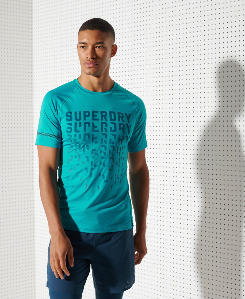 Update your gym collection this season with the Run Graphic Cooling tee. Made from a breathable fabric and four way stretch technology this t-shirt will enable you to remain cool and dry during any workout.Relaxed: A classic fit. Not too slim, not too tight – no distractions hereClassic crew necklineShort sleevesDrop hemSplit side seamsPrinted Superdry logoReflective strips