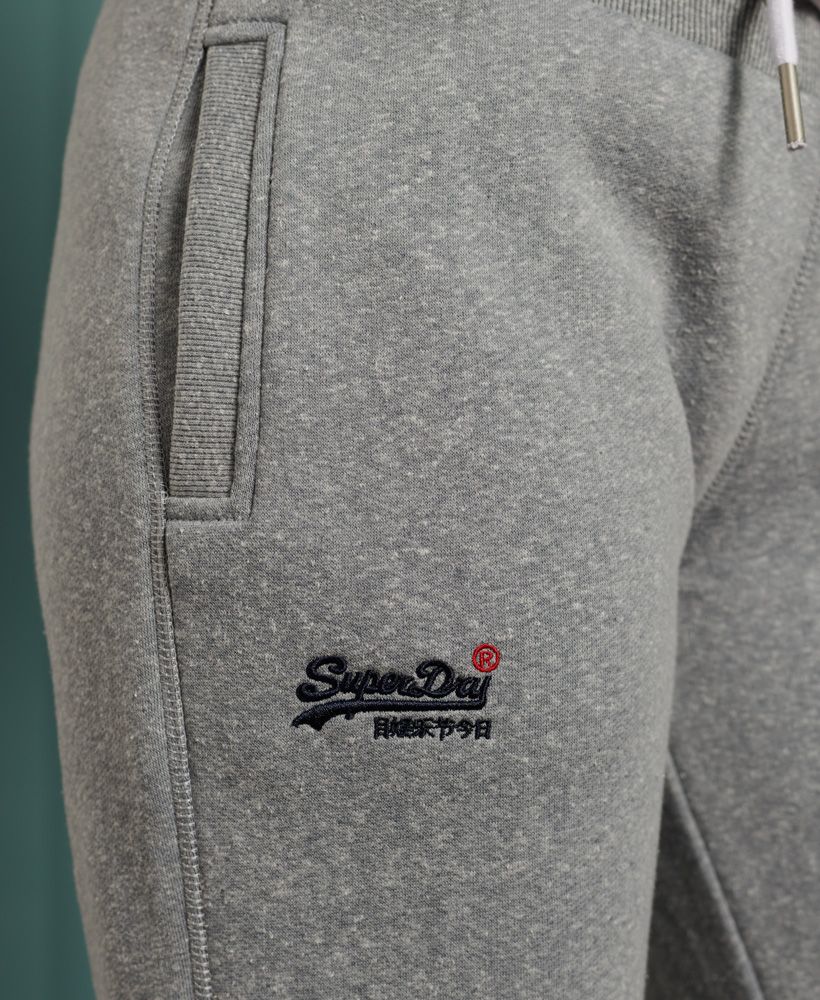 Designed with your comfort in mind our iconic Joggers from the Orange Label range, featuring a fleece lining to provide you with an extra layer of warmth this season.Slim fit – designed to fit closer to the body for a more tailored lookDrawstring waistbandRibbed cuffsTwo front pouch pocketsFleece liningSignature Orange Label Superdry logoSignature logo tab
