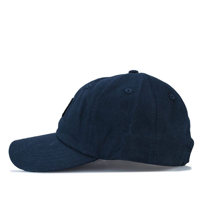 Mens Weekend Offender Alma Baseball Cap in navy.<BR><BR>- Six-panel construction.<BR>- Curved brim.<BR>- Embroidered eyelets for ventilation.<BR>- Adjustable clasp closure.<BR>- Weekend Offender woven brand patch to front.<BR>- Shell: 100% Cotton.  Machine washable.<BR>- Ref: WOSCAP02