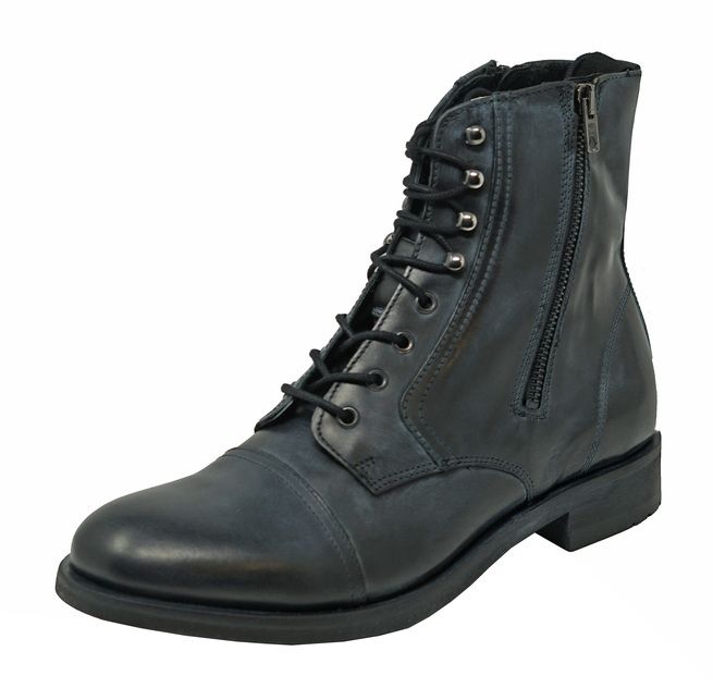 Diesel D-SERBERHUS Black Ankle Boots. Diesel D-SERBERHUS Y02163 PR030 T8013 Boots. 100% Leather Upper. Lace Fasten With Zip Opening. Faded Worn Look. Diesel D-SERBERHUS Y02163 PR030 T8013 Boots