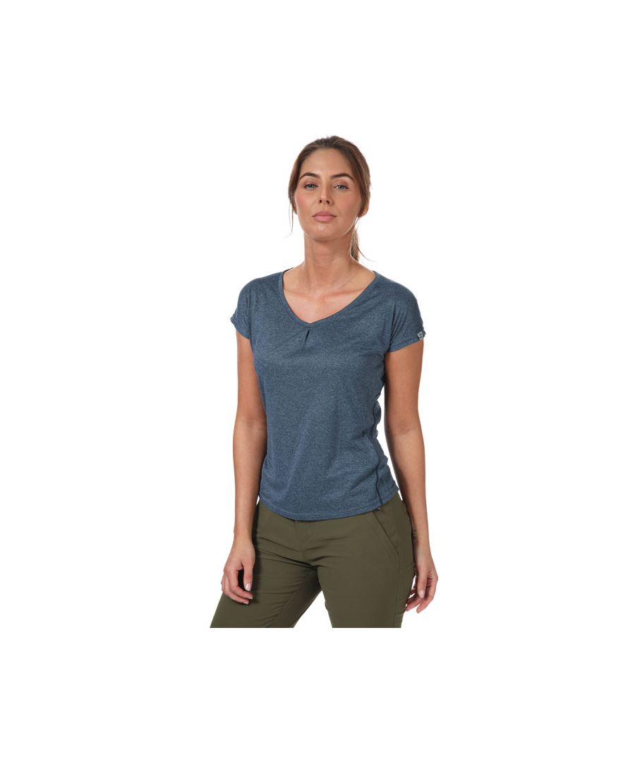 Donkerblauw Berghaus Explorer Tech-T-shirt voor dames.<br />- Korte mouwen.<br />- Uitstekende VOCHTAFVOERING.<br />- ARGENTIUM®-stoftechnologie.<br />- Zeer ademend.<br />- Veelzijdige pasvorm.<br />- 100% polyester. Machinewasbaar. <br />- Ref: 422385CV7