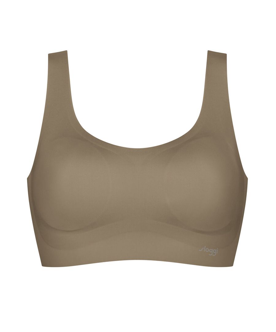 Sloggi ZERO Feel range is made from a luxuriously soft, lightweight fabric made from multi-stretch Japanese fabric for an ‘unfeelable feeling’ and complete comfort.  Featuring flat edges and flat dot-bonded seams for an invisible and no VPL look under clothing. This bralette features soft removable padded cups for a flattering fit.  Complete with re-enforced dot-bonding on the straps and on the under bust band. Perfect for everyday wear and ultimate comfort as the fabric does not dig in. Size Guide: XS (8), S (10), M (12), L (14), XL (16).