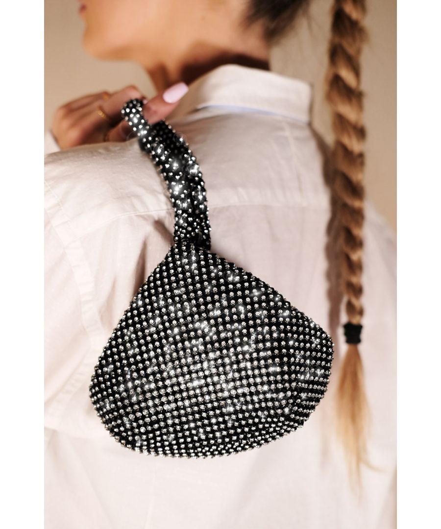 Keep all your night out essentials safe in our mini pouch Bag. An elegant, timeless piece that will match with most, if not all outfits. This diamante bag features a chainmail strap. You will be sure to get plenty of compliments with this bang on trend Clutch Bag
