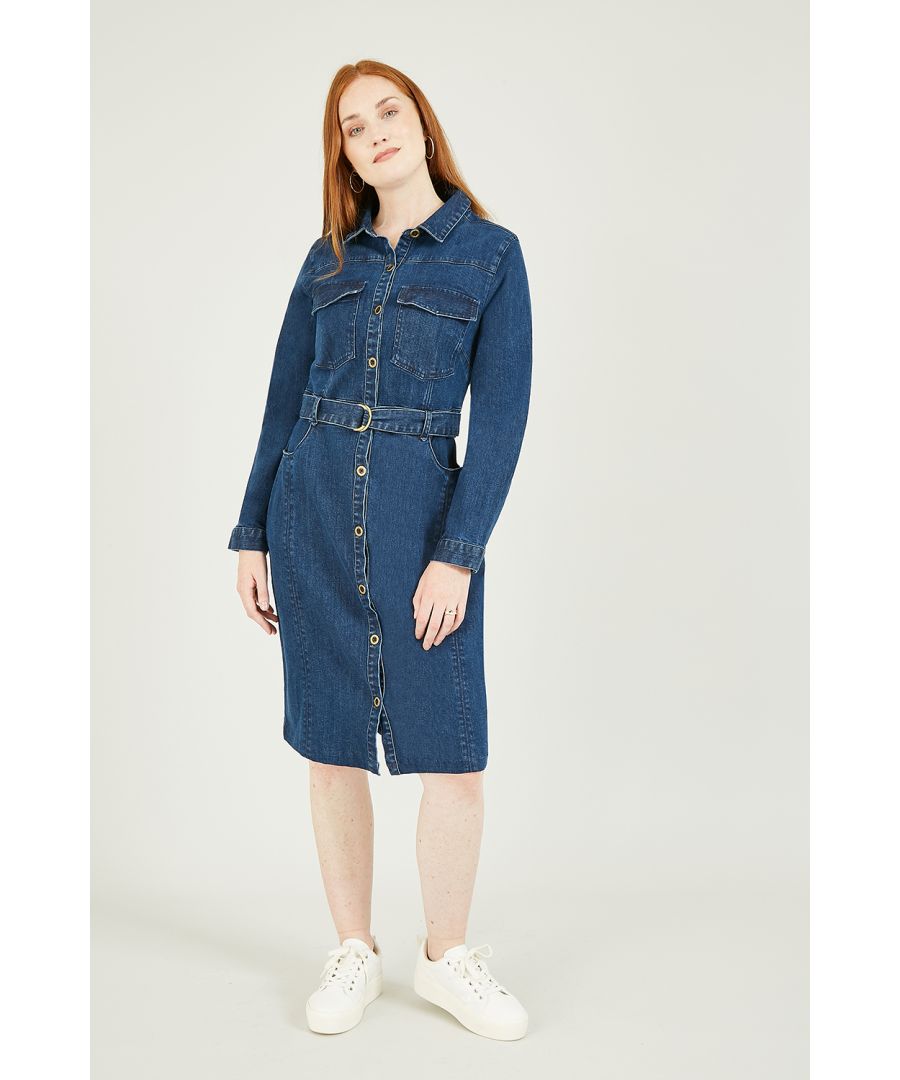 Need to update your denim collection? Look no further than this stunning Yumi Denim Stretch Fitted Shirt Dress. Super practical with four pockets, this flattering, stretchy number comes with long sleeves, a statement waist belt and button through fastenings. Great paired with a black fedora hat and ankle boots.