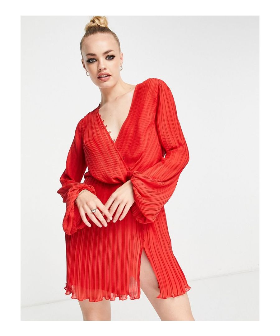 Dresses by ASOS DESIGN Love at first scroll Wrap front Button-keyhole back Zip fastening Regular fit Sold by Asos
