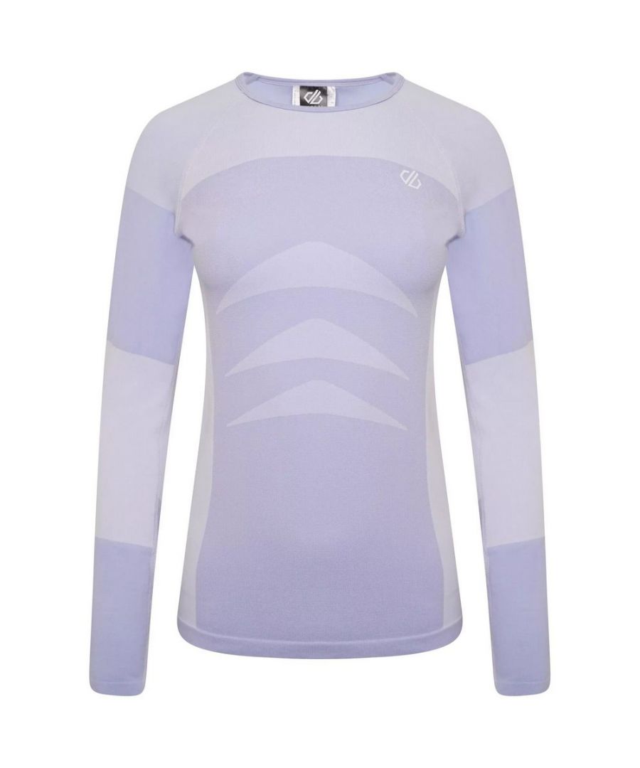 65% Polyamide, 30% Polyester, 5% Elastane. Fabric: Knitted, Q-Wic. Design: Contrast, Logo. Neckline: Crew Neck. Fit: Ergonomic. Sleeve-Type: Long-Sleeved. Fabric Technology: Anti-Bacterial, Anti-Odour, Breathable, Moisture Wicking, Quick Dry, SeamSmart Technology. Supersoft. Sustainability: Made from Recycled Materials.