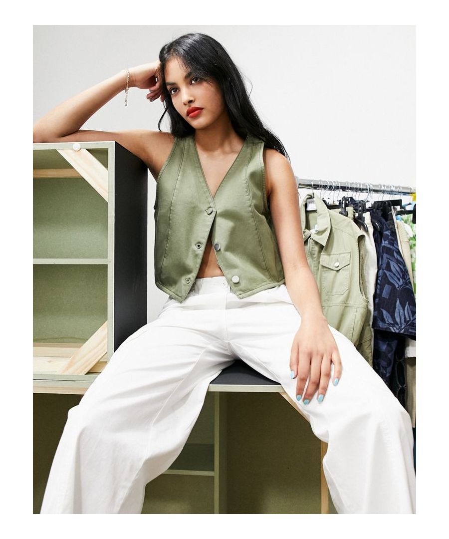 Suits & Separates by Topshop Next stop: checkout V-neck Button placket Cropped length Regular fit  Sold By: Asos