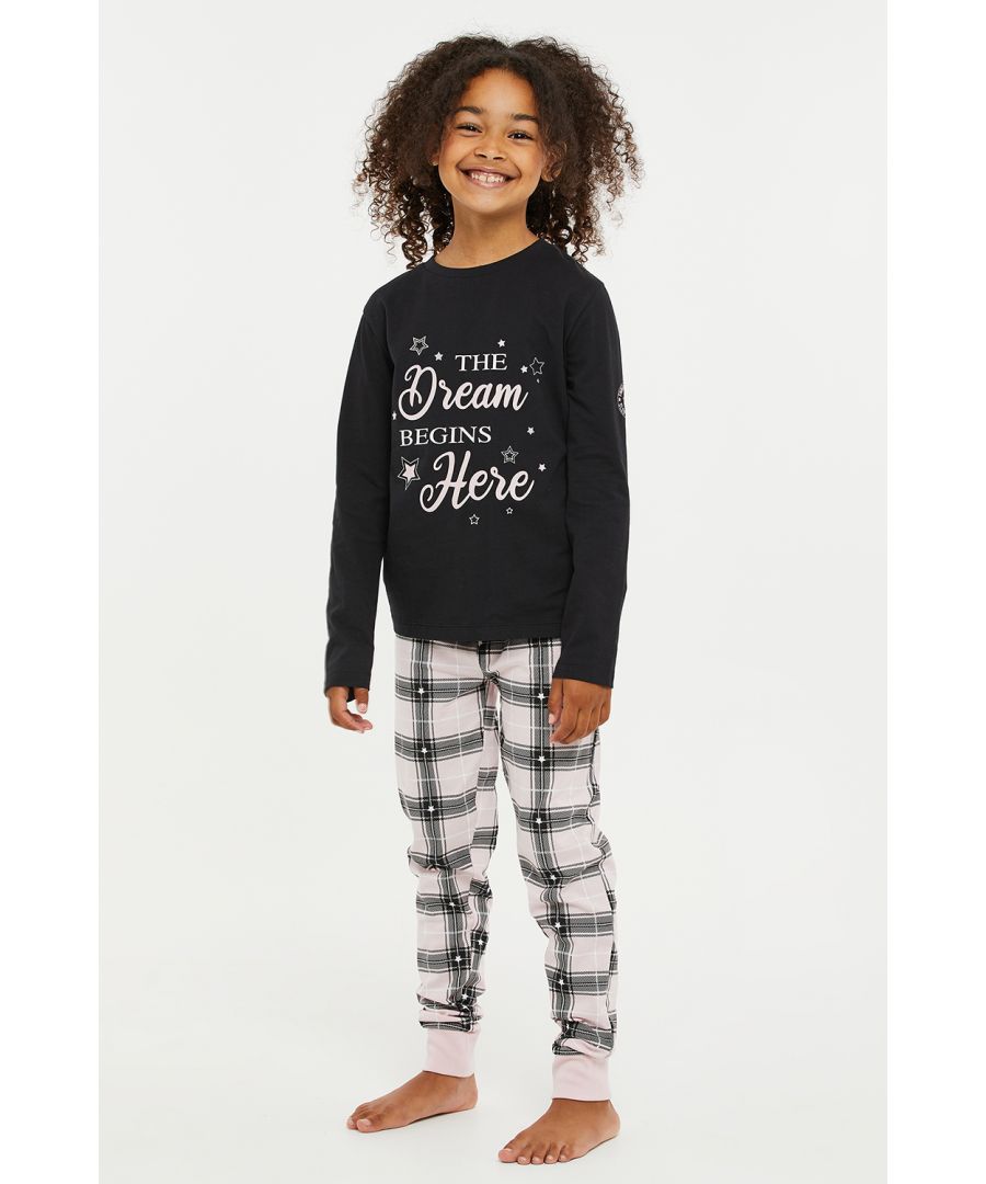 This pyjama set from Threadgirls features a long sleeve t-shirt with a crew neck and a front print. The printed long bottoms have an elasticated waistband with an adjustable drawstring. Made from 100% cotton to ensure a comfortable night’s sleep, other styles are also available.