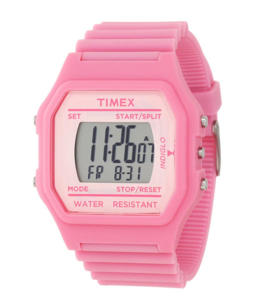 Dit Timex Dames horloge beschikt over een Quartz binnenwerk. De kast ( mm) is vervaardigd uit Hars (Roze) en heeft een Mineraalglas. De band is Roze Kunststof. Dit horloge uit de Timex T8 Jumbo reeks is een mooi en tijdloos geschenk. Verras jezelf of iemand anders met dit cadeau. Bovendien geniet u hierbij van 2 jaar garantie tegen alle fabricagefouten.
