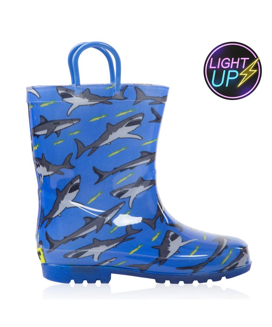 Gelert Light Up Welly Child - The rain won't be able to put a stop to your little one's outdoor adventures in these Light Up Wellingtons, designed with two pull on handles, a flexible yet protective upper and fun sole that lights up with every step. Bright and colourful print to the outer along with the Gelert branding that completes the look.