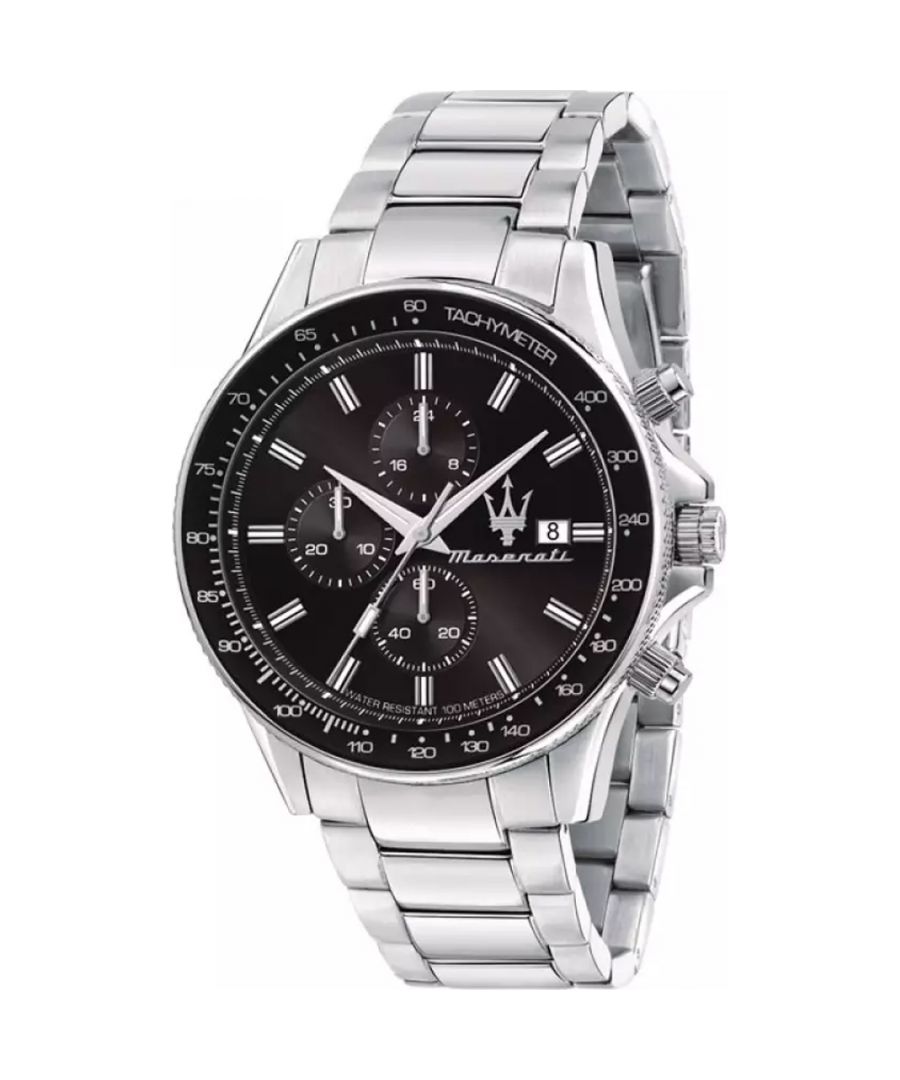 Stijlvol heren horloge van het merk Maserati. Het horloge heeft een polsbandje dat ook kleiner gemaakt kan worden, de kast heeft een diameter van 44mm en het uurwerk is van Quartz.  Merk: MaseratiModelnaam: R8873640015 (44mm)Categorie: heren horlogeMaterialen: edelstaalKleur: zilver, zwart