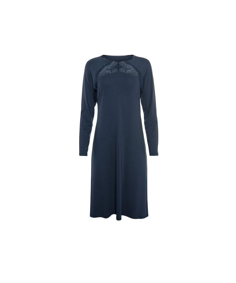 This elegant feminine nightdress from the Lisca 'Evelyn' range is made from a soft and comfortable modal that flows softly. This long-sleeved knee-length nightdress has a lace detail in the front. Feminine elegance for a comfortable sleep.  