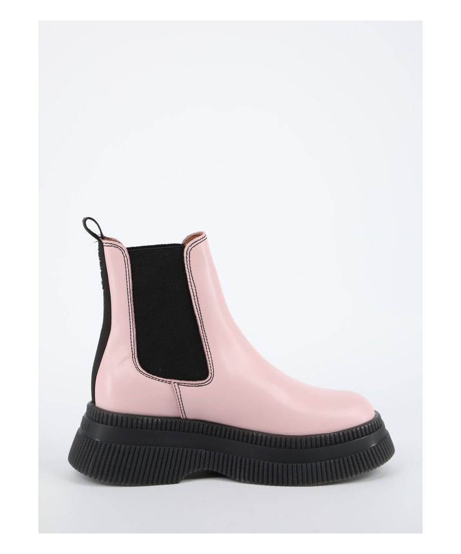 Creepers Chelsea ankle boots in pink smooth leather. They feature side elastic panels, back tab and chunky creeper sole in black rubber with embossed Ganni logo. Sole height: 5cm