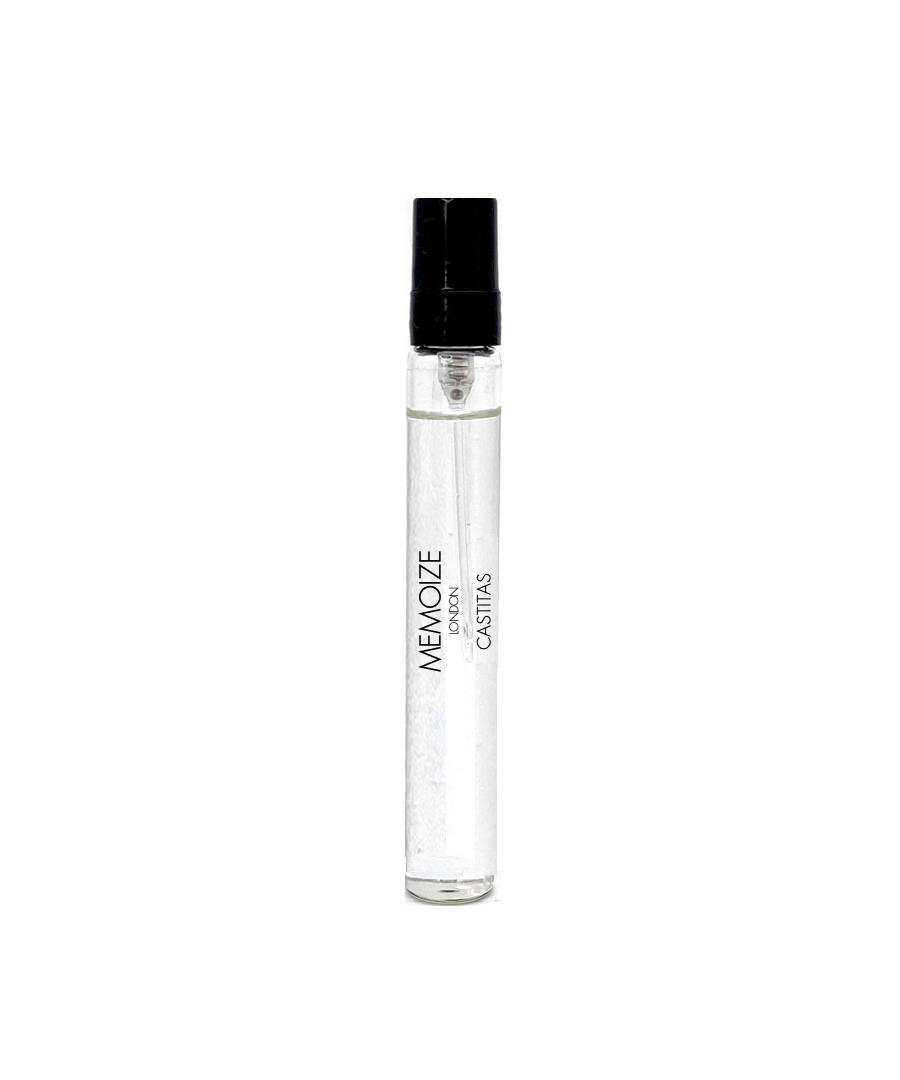 Top notes; White Gardenia, Rose, Jasmine, Cyclamen.\nMiddle notes; Muguet Blossom, Ylang–Ylang.\nBase notes; White Musk, Amber.