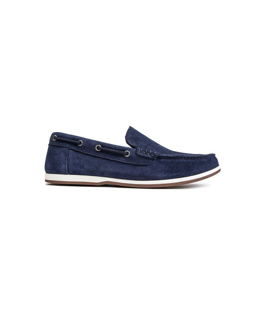 Mens blue Clarks morven shoes, manufactured with suede and a rubber sole. Featuring: premium suede upper, branding on the insole, cushioned insole, lightweight and textured outsole.