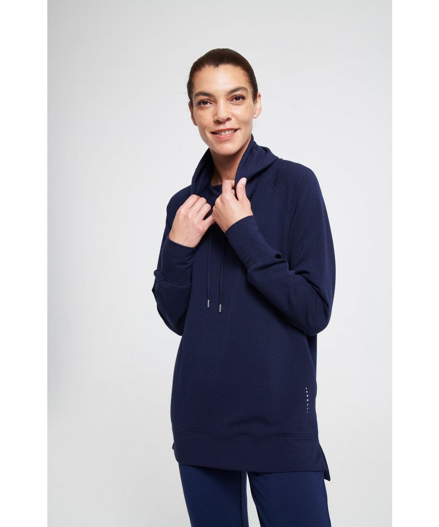 Give your warm up / cool down wardrobe an update with our relaxed hoody it's called heavenly for a reason. Made from brushed bamboo fleece, it's unbelievably soft with a velvet-like touch that you won't be able to stop stroking. It has a flattering slim fit, and concealed pockets, perfect for your essentials. Snuggle into it during meditation, after your practice, or throw it on to pop to the shops.\n\n100% Brushed Bamboo Fleece\nUnrivalled softness and great for sensitive skin\nNaturally sweat-wicking and breathable\nFrom responsibly managed, sustainably managed forests\nOeko-Tex certified no nasties in the dyeing process\nSlim fit\nClever concealed pockets\nFull length zip\nSoft versatile hood