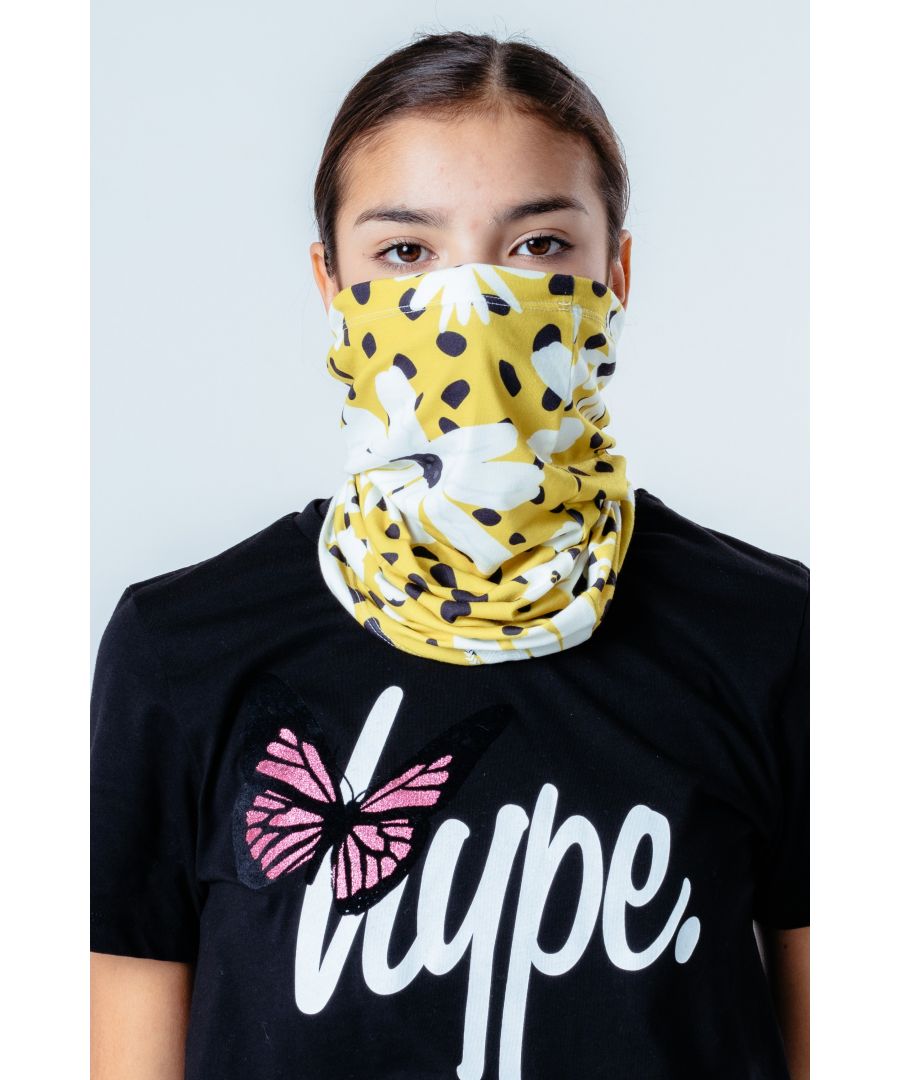 The HYPE. Daisy Field Adults Multifunctional Headwear features a unisex design. Highlighting a navy, yellow and white colour palette in a daisy floral-inspired all-over print. Finished with the iconic HYPE. script crest. Designed in a soft-touch fabric for supreme comfort with a soft and breathable material for a comfortable fit. This men's and women's face covering can be used as a snood, bandana, headband, wristband, hairband, hood, head wrap and used as a face covering when in public places. Machine washable.