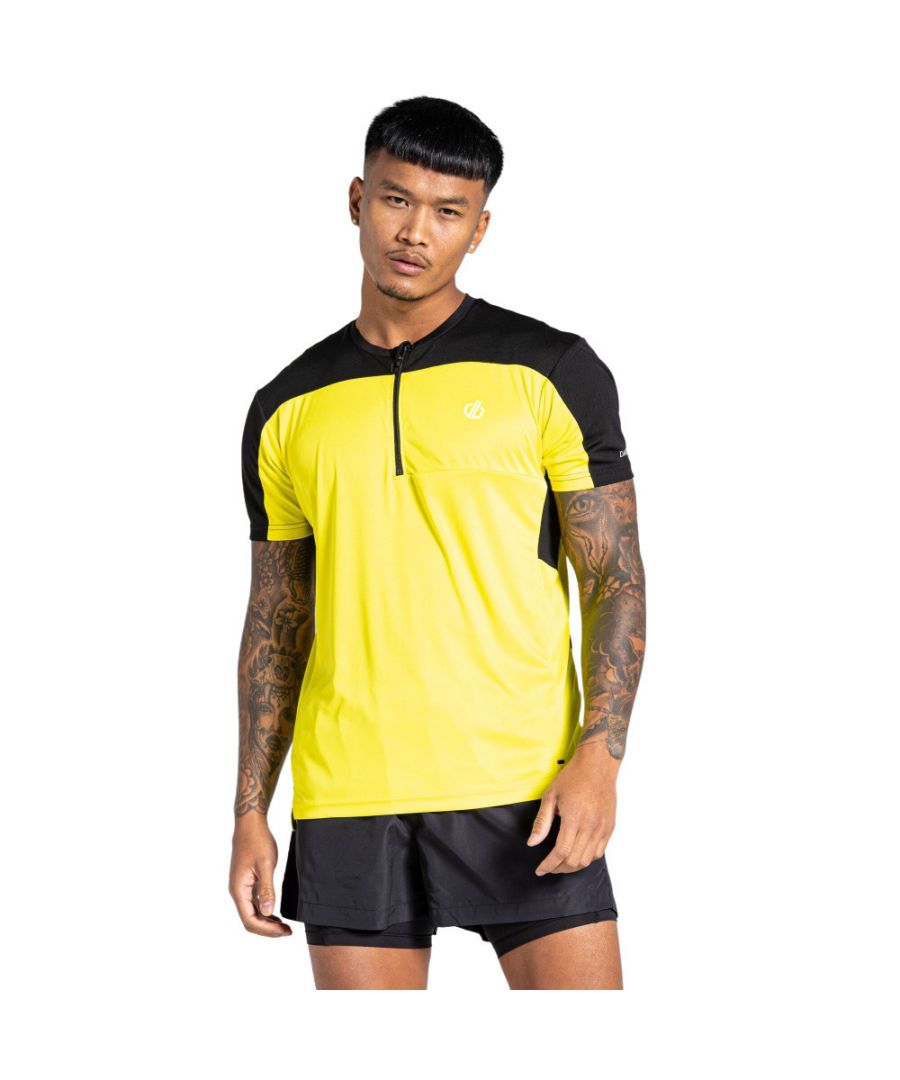 100% Polyester. Design: Colour Block, Logo. Pockets: 1 Security Pocket. Fastening: Half Zip. Neckline: Round Neck. Sleeve-Type: Short-Sleeved. Fabric Technology: Anti-Bacterial, Anti-Odour, Moisture Wicking, Q-Wic Plus, Ultra-Lightweight, Vect Cool. Autolock Slider, Inner Zip Guard, Reflective Detail. Sustainability: Made from Recycled Materials.