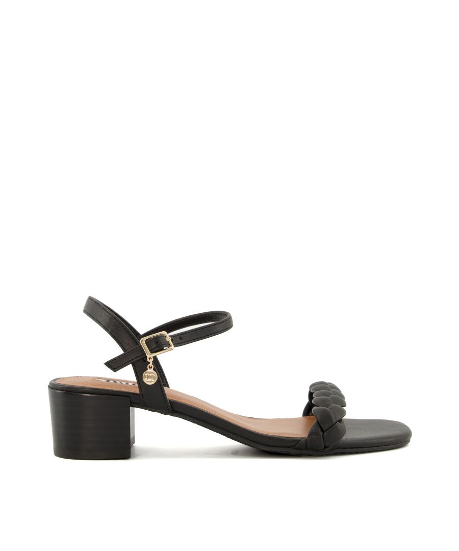 Effortlessly elegant, our timeless Jemmi sandals are the perfect way to ease back into dressing up. Designed with a braided front strap, this square-toed silhouette is the epitome of sophistication