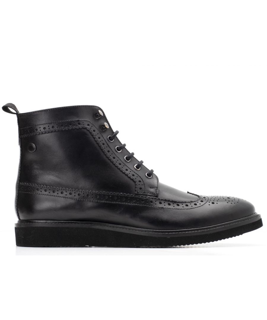 The Nebula Brogue Boot from the Base London Astro collection will enhance any outfit. The classic brogue detailing on the wing-tip and panelling is brought bang up to date by the modern rubber wedge sole.  This washed leather boot is perfect for that dinner date  or for a night out on the town with the lads. The raised toe will announce your arrival and the boot can style up the most casual of outfits.