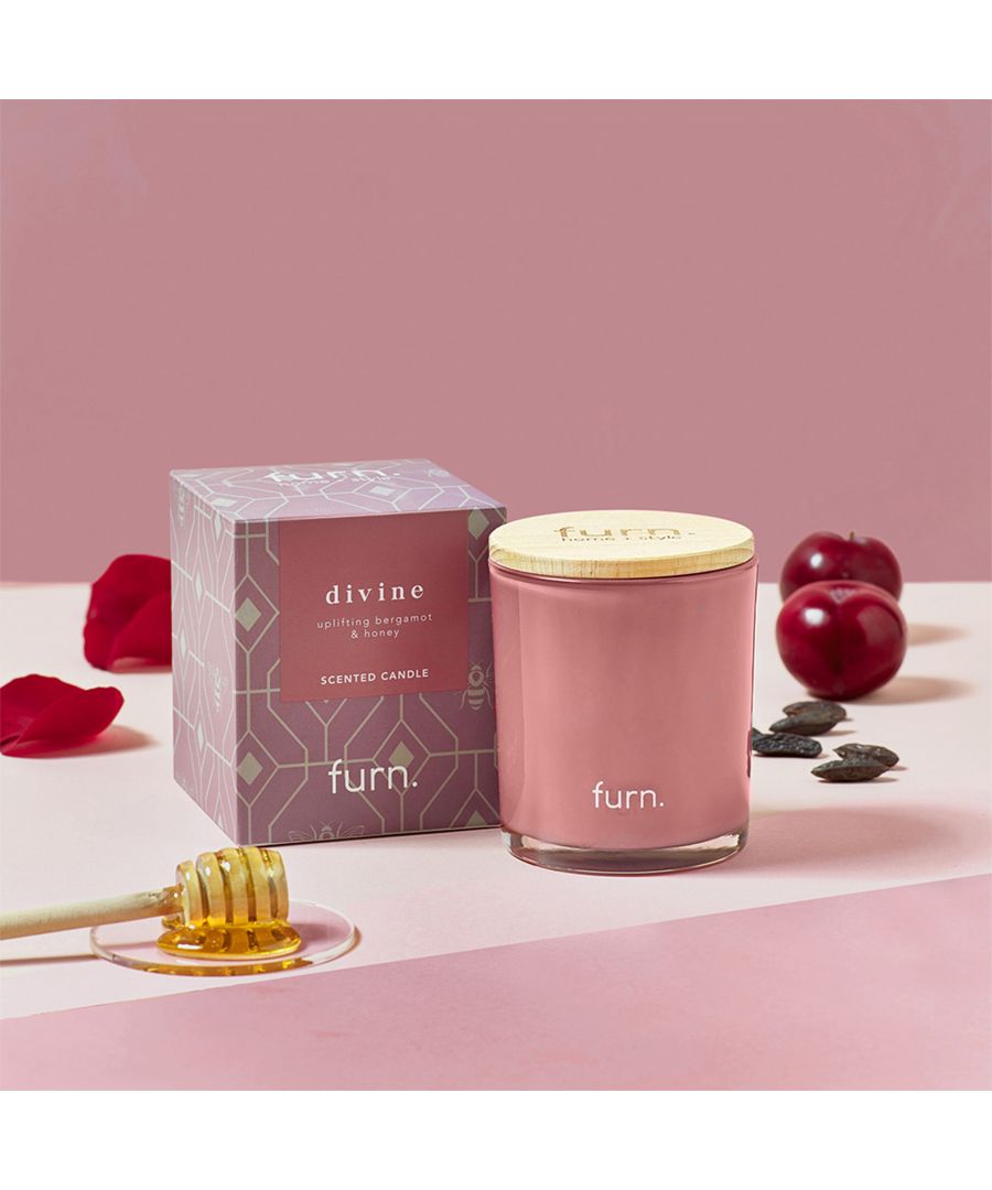 Bee happy with this uplifting scent bergamot and honey happiness with sweet dewy fruit and tonka bean. Featuring 40 hours burn time, this candle has top notes of Bergamot and Sweet Plum, Heart notes of Honey & Rose, and finally base notes of Amber and Vetiver.