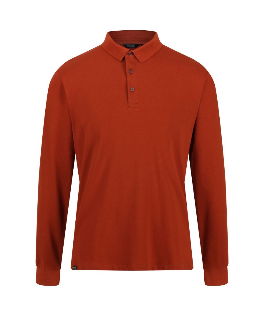 100% Katoen. Stof: Coolweave, Piqué. Ontwerp: Logo, eenvoudig. Manchet: Gemonteerd. Mouwtype: Met lange mouwen. Halsuitsnijding: Omgeslagen kraag. Knoopsluiting met 3 knopen, zijsplitten. Stoftechnologie: Ademend, Zacht.