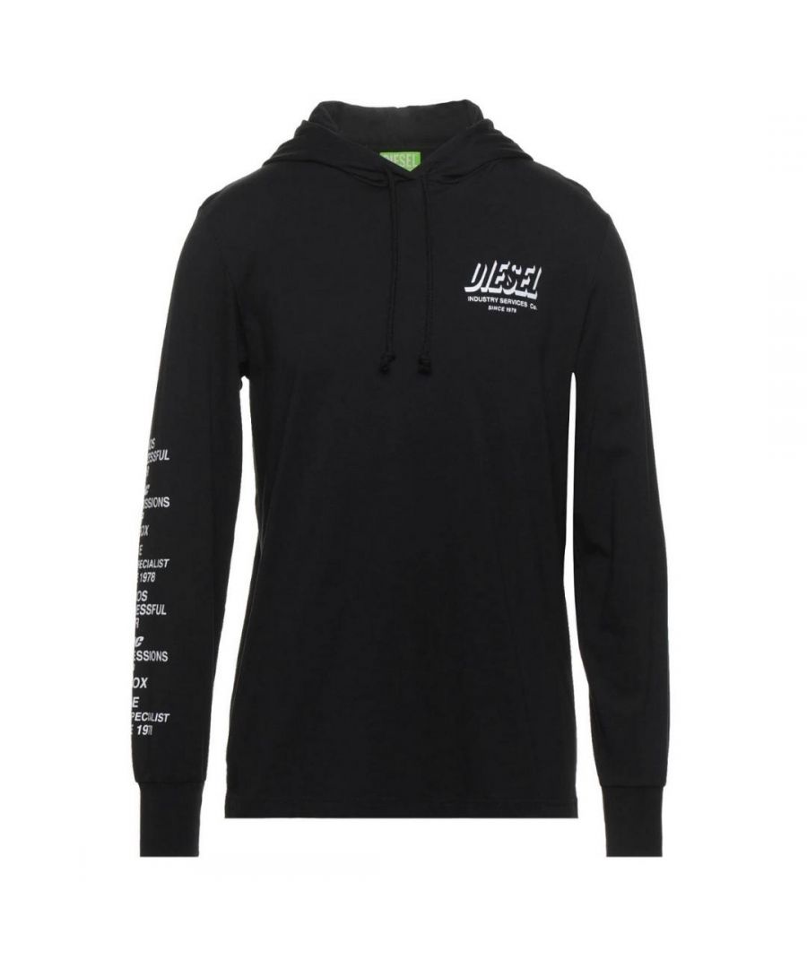 Diesel T-Just-LS-Slits-A1 zwart T-shirt met lange mouwen en capuchon. Diesel T-Just-LS-Slits-A1 zwart T-shirt met lange mouwen en capuchon. Merklogo op linkerborst en arm. Verstelbare capuchon met trekkoord. 100% katoen. Stijl - T-Just-LS-Slits-A1 9XX