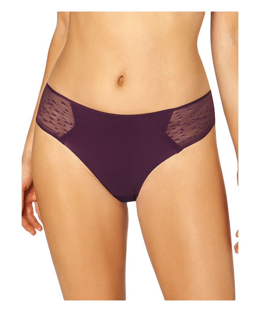 S by Sloggi Signature ZF Cheeky Low Rise brief features a lined gusset, provides moderate coverage and has no VPL. Match with the bralette for the ultimate look. Size guide - XS (8), S (10), M (12), L (14)