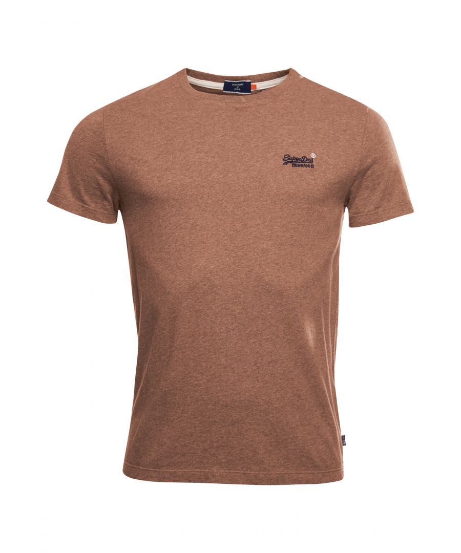 Superdry men's Organic Cotton Vintage Embroidery T-shirt from the Orange Label range. Update your basics with this classic style t-shirt featuring a crew neckline, and short sleeves. Finished with an embroidered Superdry logo on the chest and a Superdry logo tab on one sleeveSlim fit – designed to fit closer to the body for a more tailored lookMade with Organic Cotton - which is grown without the use of artificial chemicals, leading to better soil, 60-90% less water used, and better health for farmers.