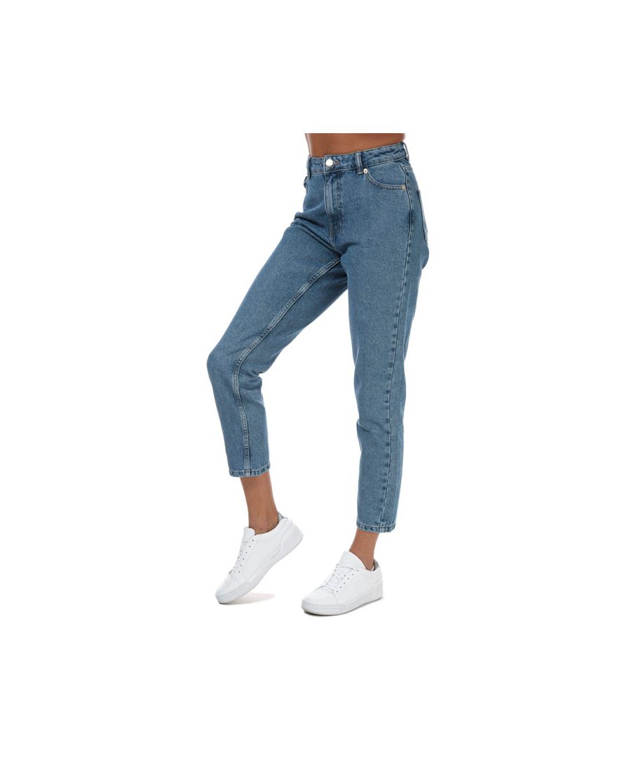 Womens Only Jagger Life Mom Ankle Jeans in medium blue denim. - 5-pocket construction. - Zip fly and button fastening. - High waist - rise = 10.5in.- Tapered leg = 12in opening. - Cropped ankle. - Mom fit.- Short inside leg length approx. 30in  Regular inside leg length approx. 32in.- 100% Cotton.  Machine washable. - Ref: 15242370Measurements are intended for guidance only.