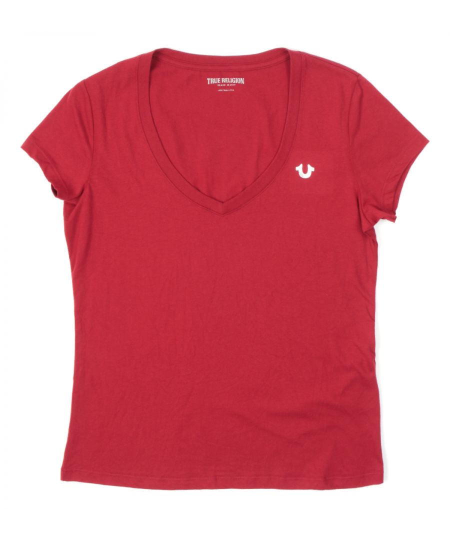 Expand your t-shirt collection with the Women\'s Foil Script Logo Tee. This ultra-comfortable t-shirt for women features a slim fit and v neckline. Finished with a foil effect script logo printed on the back and iconic horseshoe logo at the chest.Style & Fit:Slim Fit, Fits True to Size. Composition & Care:60 % Cotton, 40 % Polyester, Machine Wash.