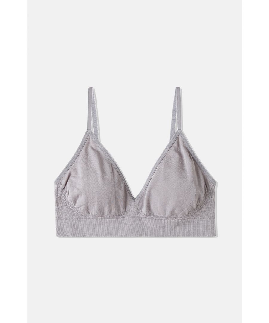 The Lyolyte Triangle Bralette Is Cut In A Flattering Triangle Shape. The Lightness And Fineness Of The Fabric Will Feel So Soft And Sit Comfortably Against Your Skin. Ultra-Smooth, A Seam Free�Construction And Ribbed Underband With No Underwires Is What Makes The Lyolyte Triangle Bralette Perfect For Everyday Wear.This Is Our �Lytest Underwear Yet. For The Comfort Seekers. For The Mindful. For The Planet. This Is Underwear That Cares.