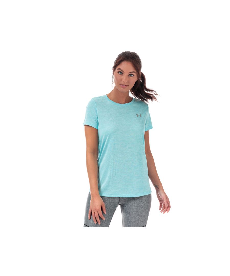 Womens Under Armour Twist Tech Crew Neck T-Shirt in blue.<BR><BR>Sweat-wicking training t-shirt.<BR>- HeatGear fabric wicks sweat away from your skin to keep you cool  dry and light.<BR>- UA Tech fabric is soft  fast-drying and keeps you cool.<BR>- Signature Moisture Transport System wicks away sweat to keep you dry and light.<BR>- Lightweight stretch construction improves mobility and maintains shape.<BR>- Allover twist effect fabric.<BR>- Crew neck.<BR>- Short sleeves.<BR>- Metallic Under Armour branding at left chest and back neck.<BR>- Loose fit: Fuller cut for complete comfort.<BR>- Measurement from shoulder to hem: 25“ approximately.<BR>- 100% Polyester.  Machine washable.<BR>- Ref: 1277206-426<BR><BR>Measurements are intended for guidance only.