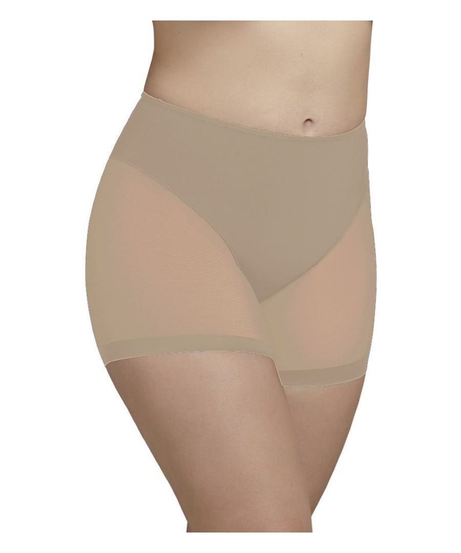 This firm control briefs by Ysabel Mora is the perfect shapewear for everyday wear. These high waisted briefs control your stomach and emphasis your curves. The mesh panel on the bum exposes you for lesser coverage. Size Guide: M (12), L (14), XL (16), 2XL (18).