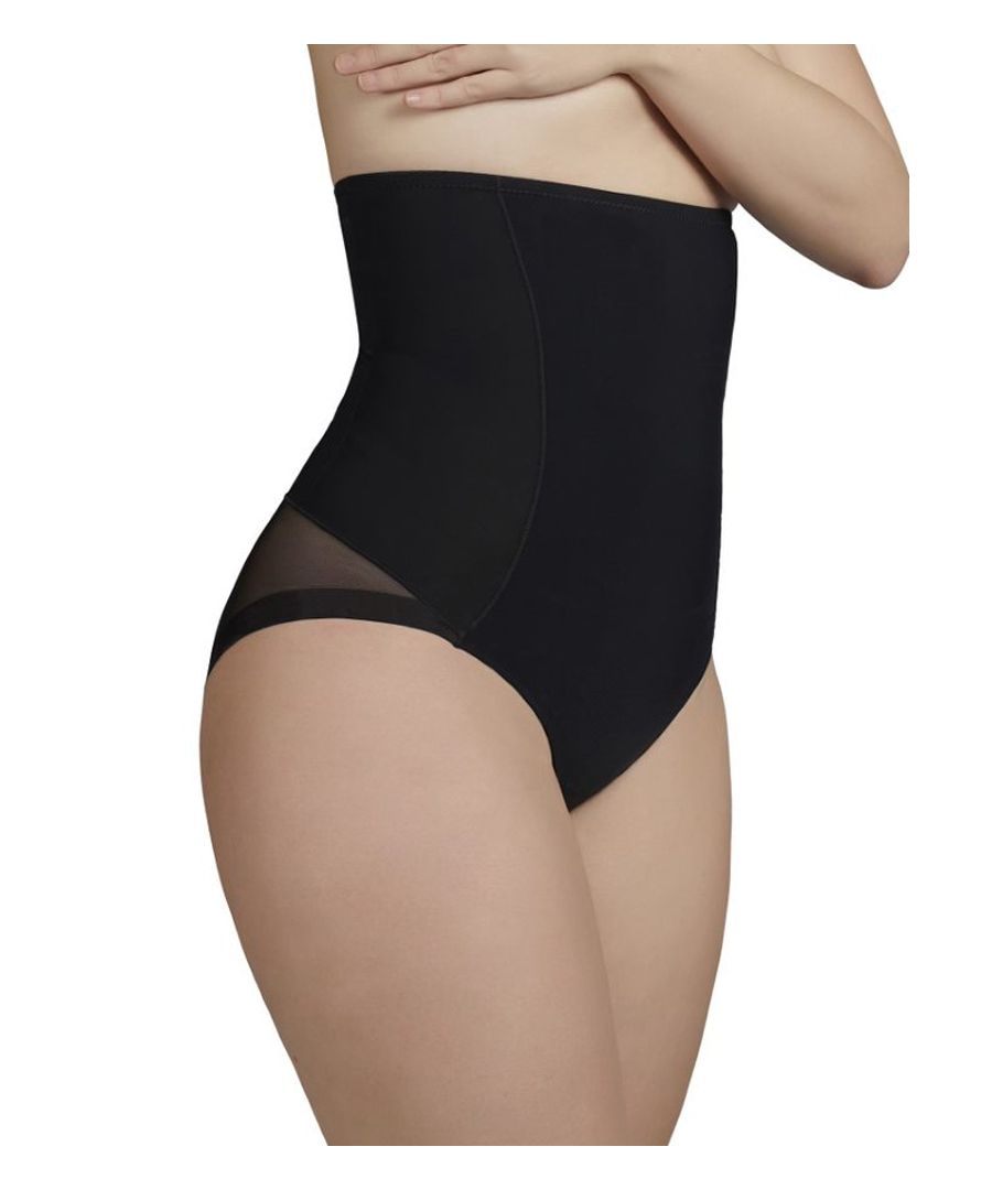 These shapewear briefs by Ysabel Mora are perfect for everyday wear. Sitting just below the underwiring of a bra, these help to keep you looking smooth and seamless when wearing tight fitting clothing. The mesh legs also provide you an endlessly smooth look. Size Guide: M (12), L (14), XL (16), 2XL (18).